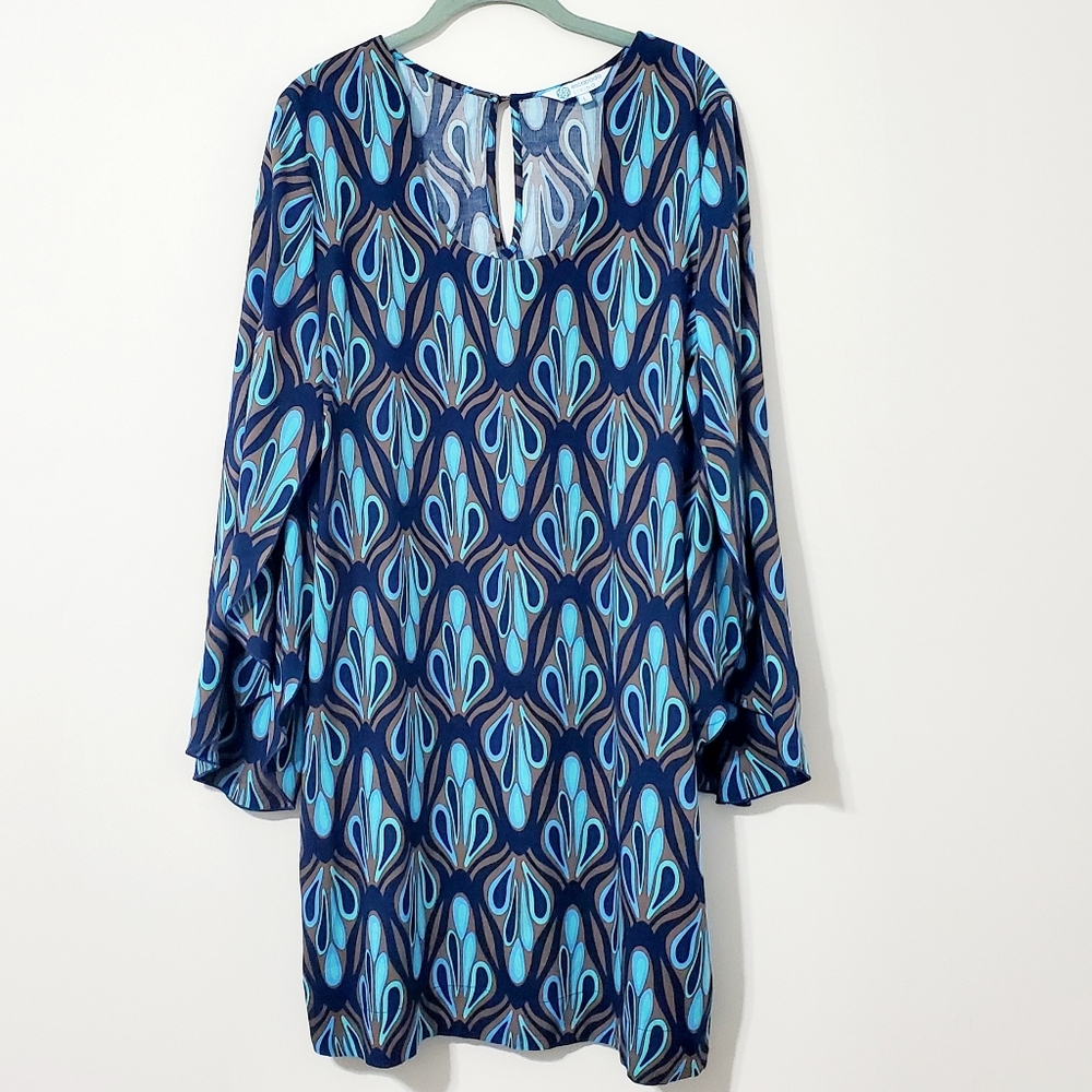 Escapada Living Blue Pattern Bell Sleeve Dress Large